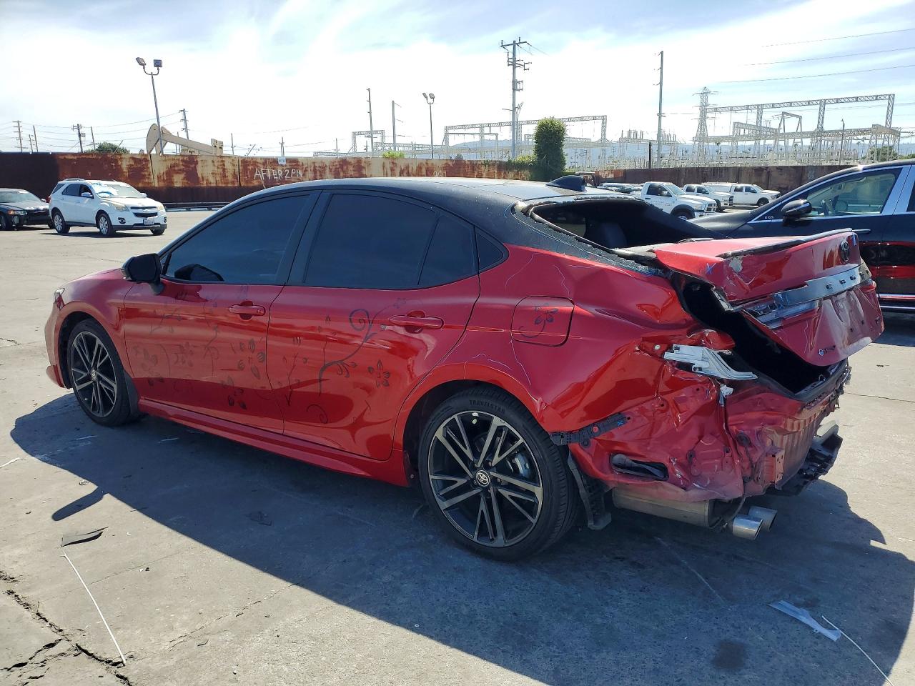 2025 TOYOTA CAMRY