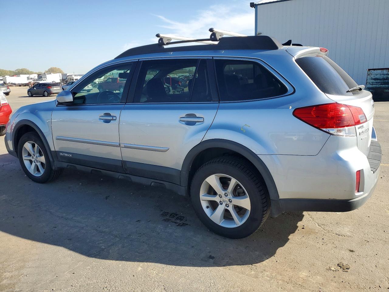 2014 SUBARU OUTBACK