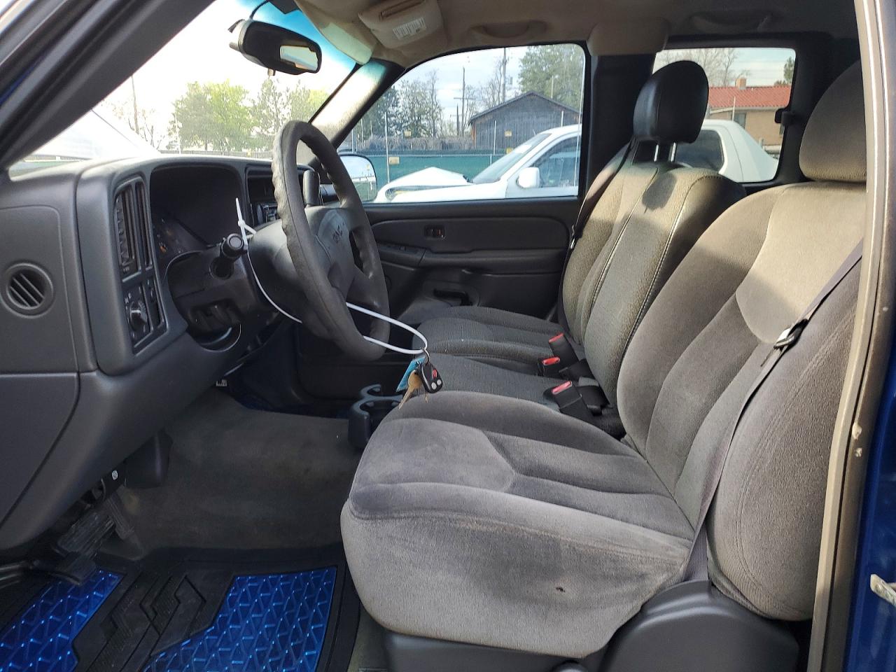 2004 GMC SIERRA