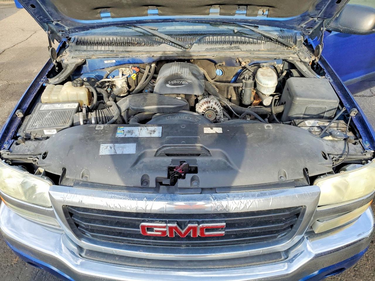 2004 GMC SIERRA