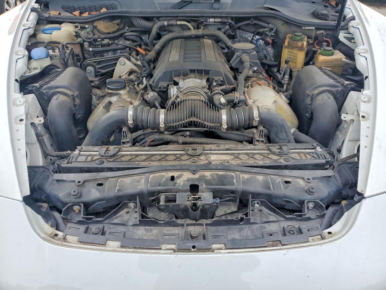 2012 PORSCHE CAYENNE