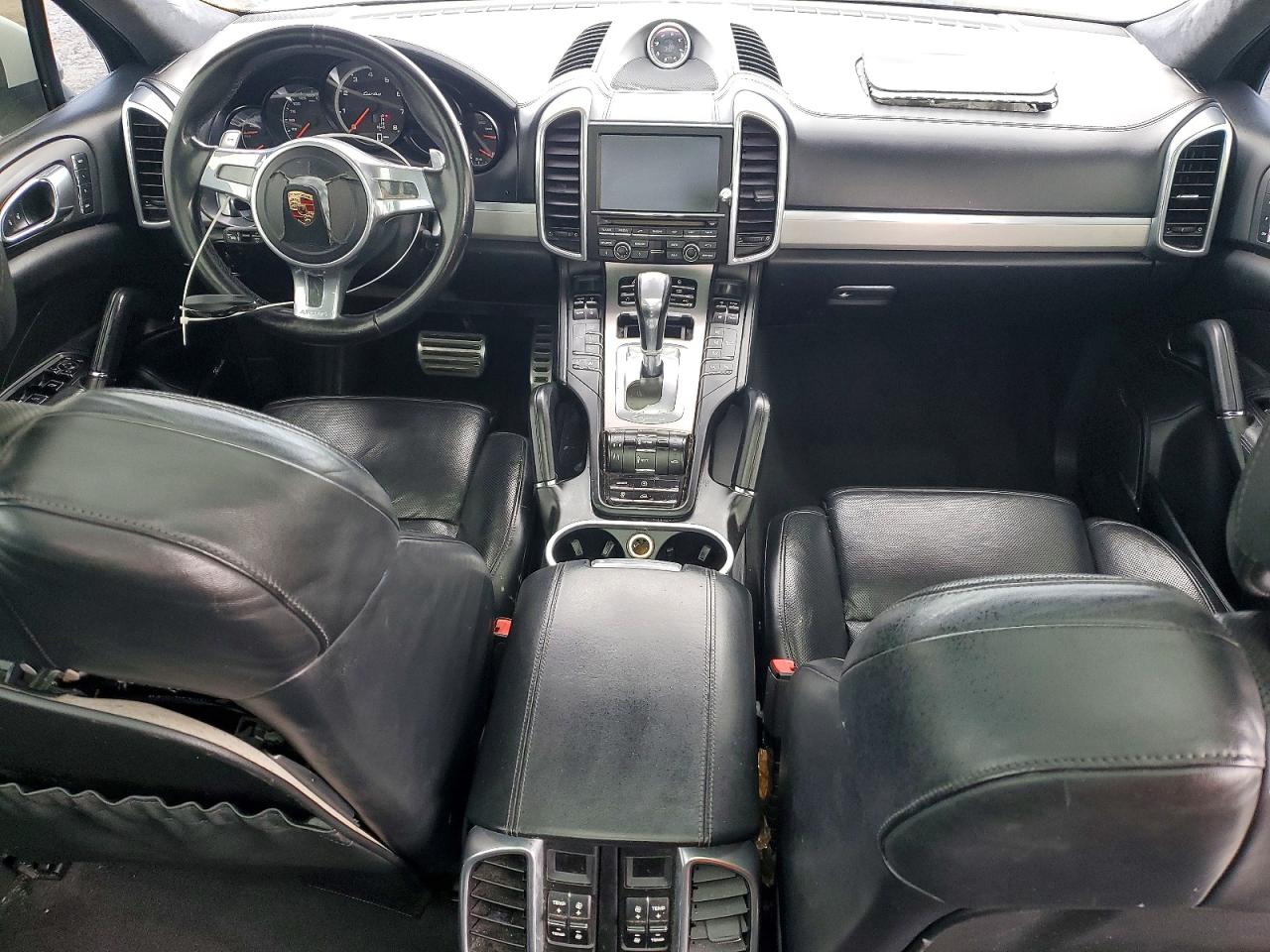 2012 PORSCHE CAYENNE