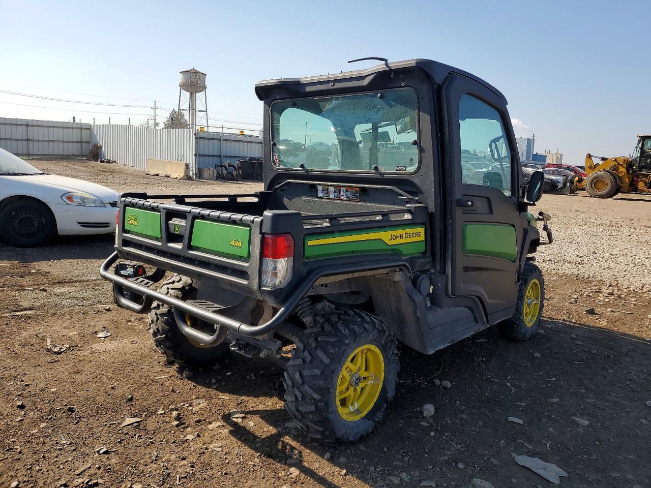 2023 JOHN DEERE XUV 835M