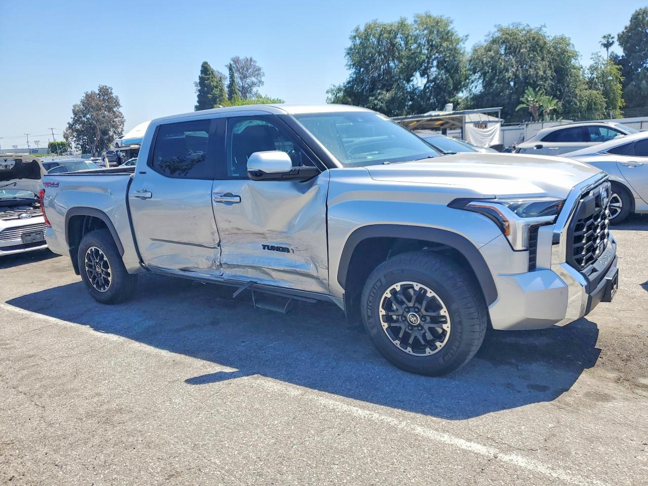 2024 TOYOTA TUNDRA