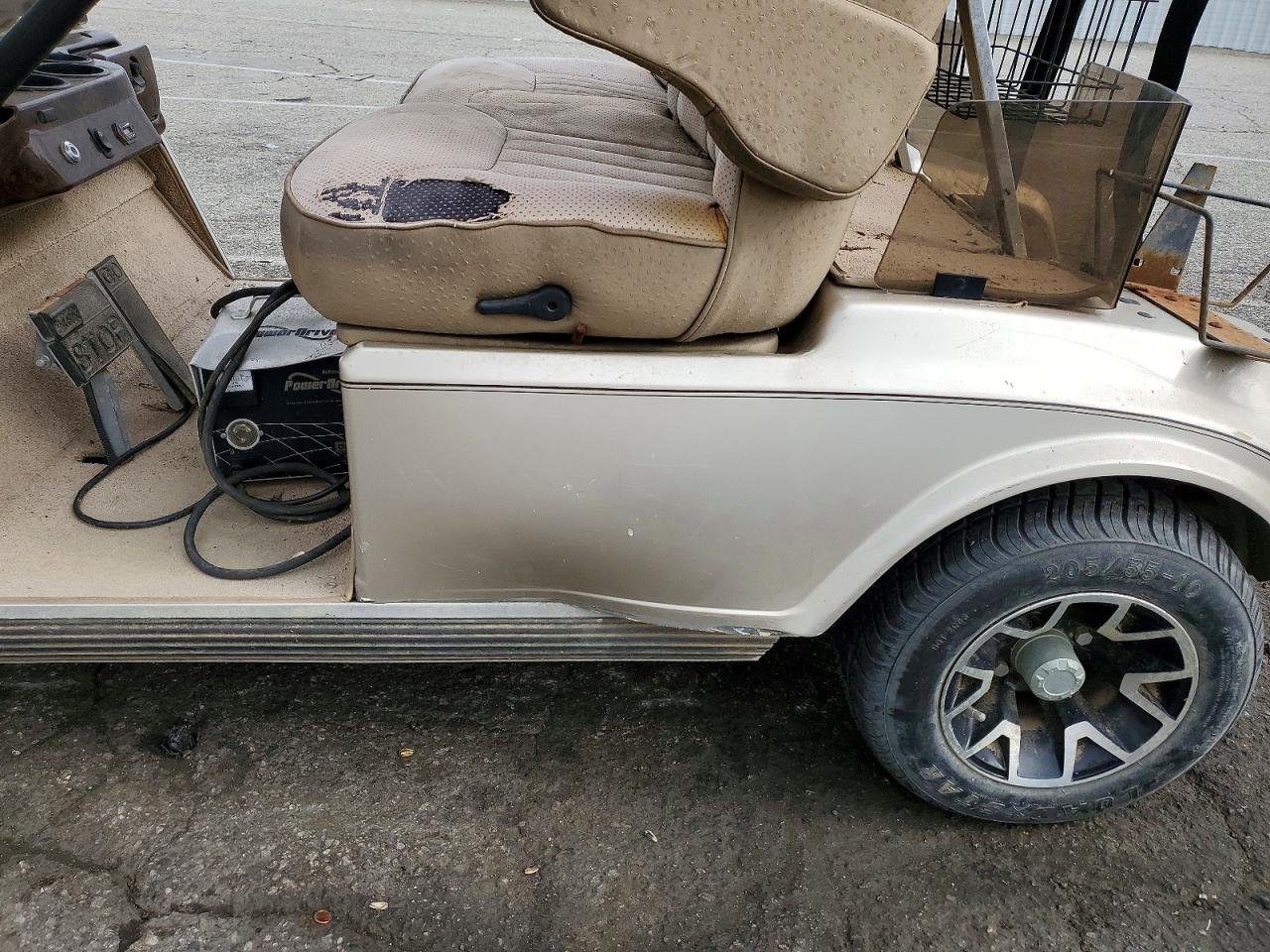 2015 CLUB CAR GOLF CART