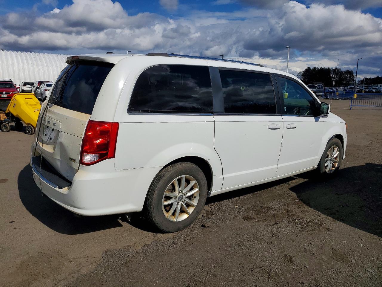 2018 DODGE CARAVAN