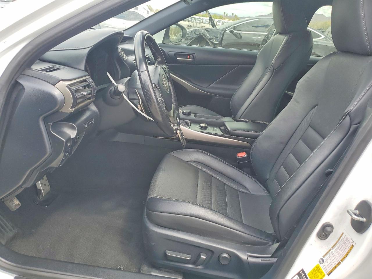2019 LEXUS IS