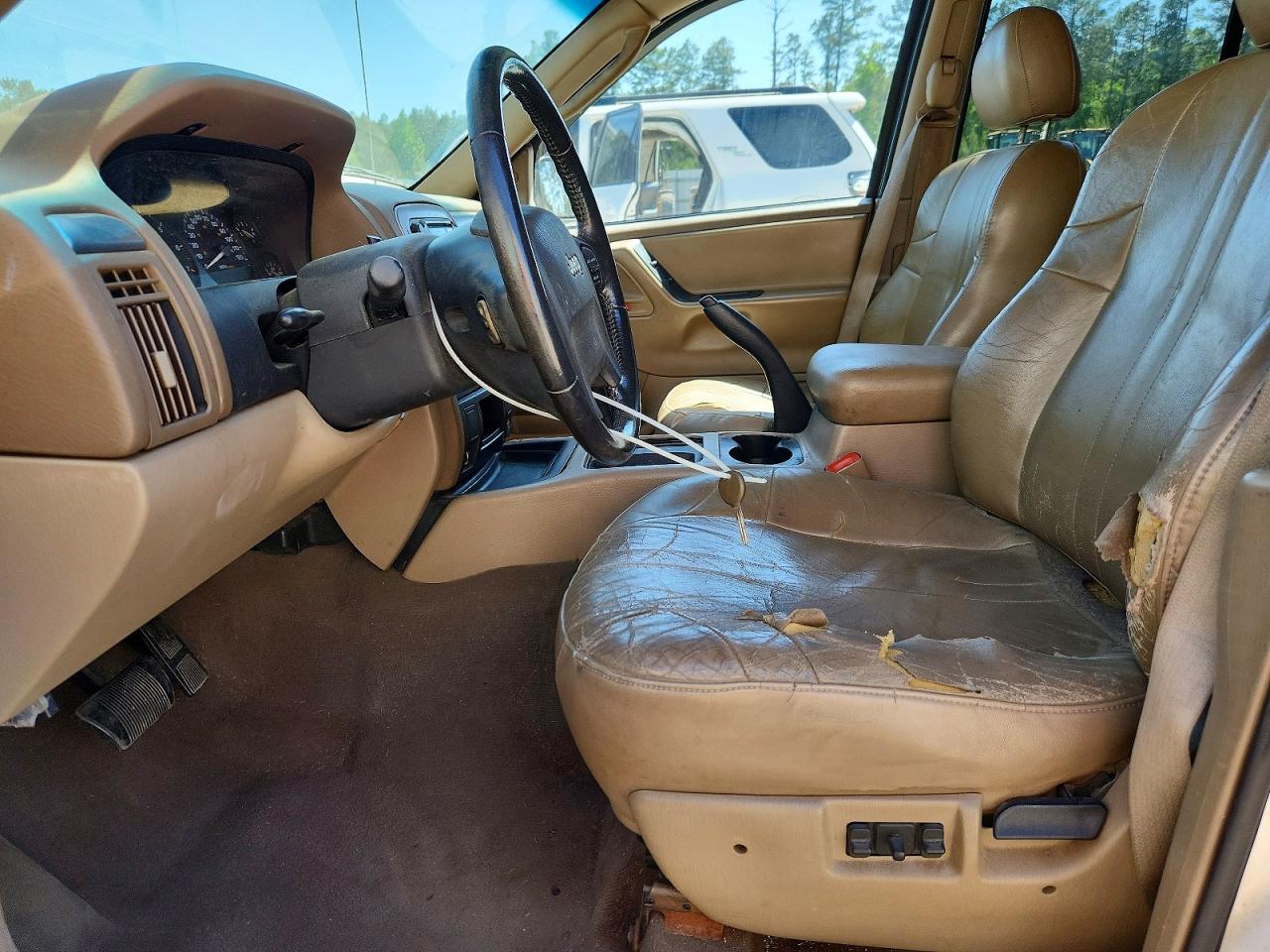 2004 JEEP CHEROKEE