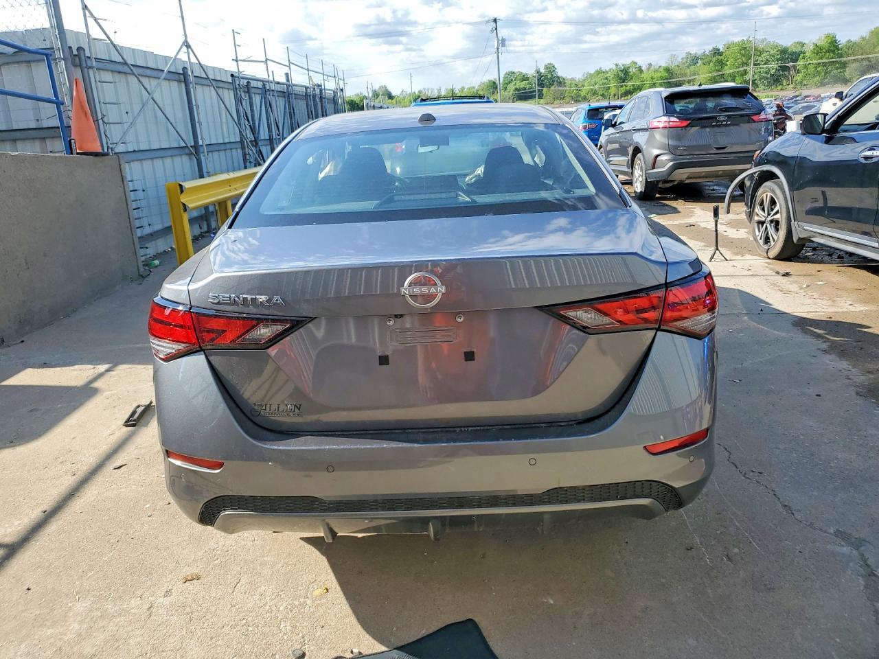 2025 NISSAN SENTRA