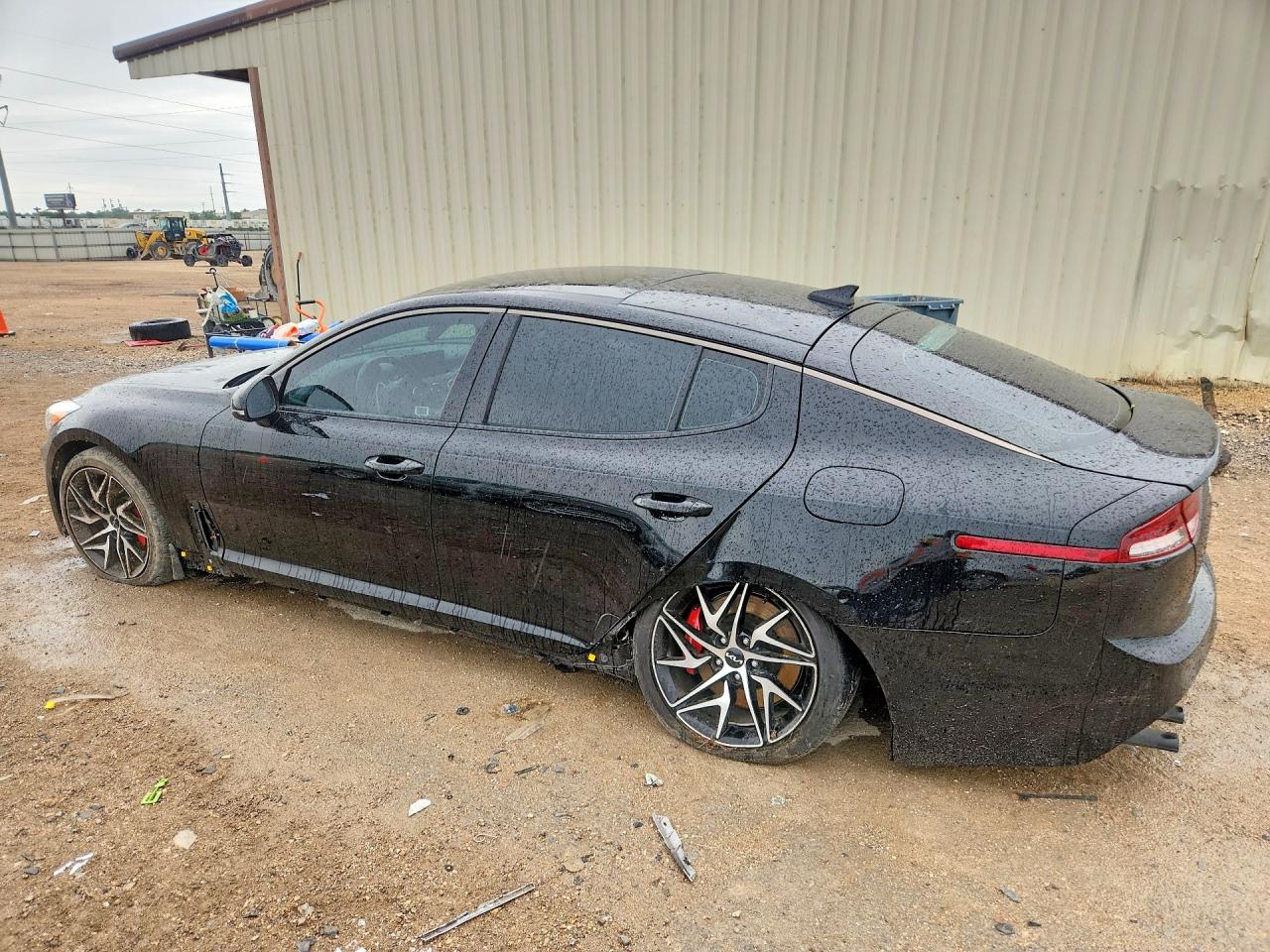2023 KIA STINGER