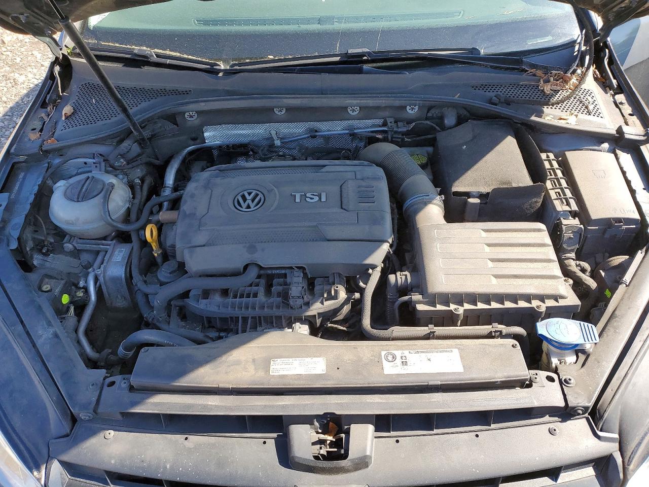 2017 VOLKSWAGEN GOLF