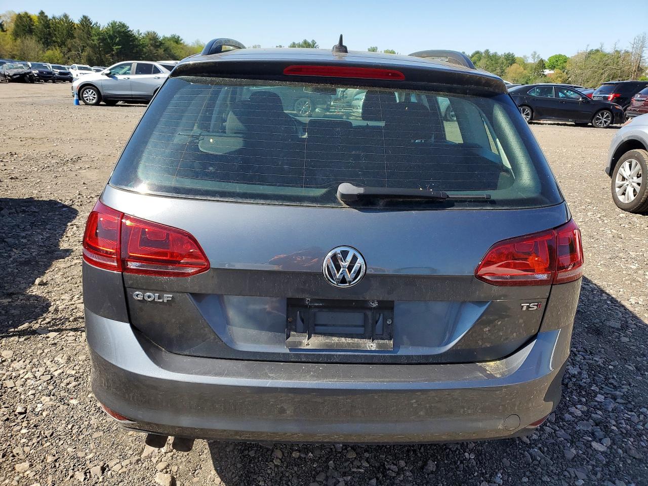 2017 VOLKSWAGEN GOLF
