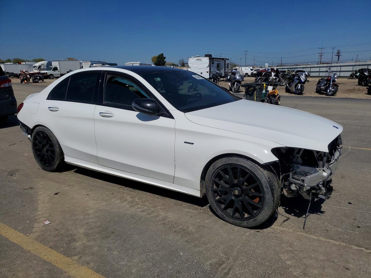 2016 MERCEDES-BENZ C-CLASS