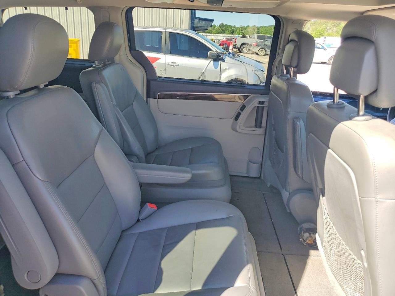 2013 VOLKSWAGEN ROUTAN