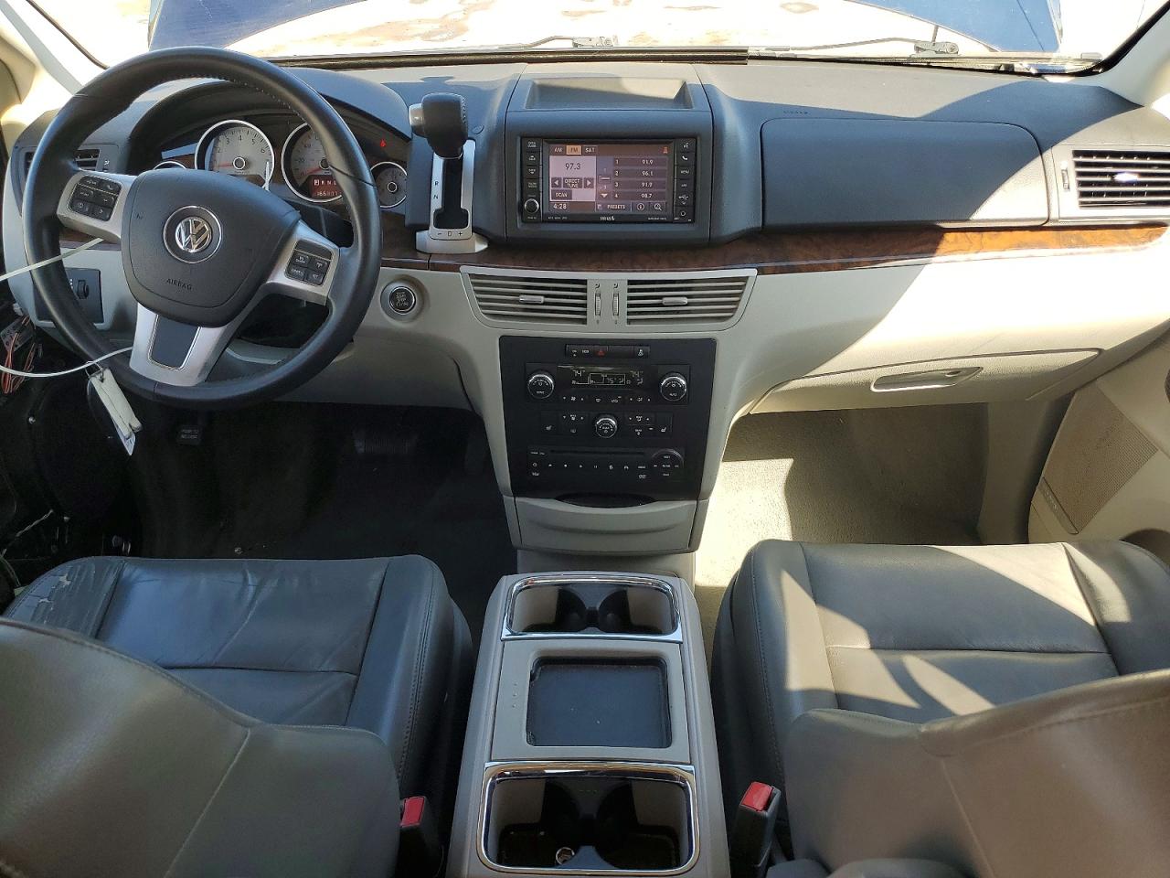2013 VOLKSWAGEN ROUTAN