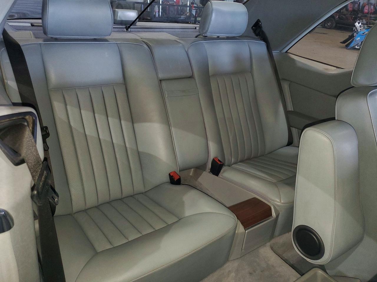 1988 MERCEDES-BENZ 300-CLASS