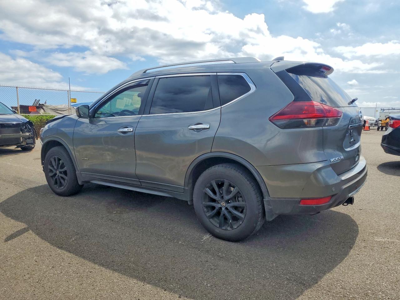 2019 NISSAN ROGUE