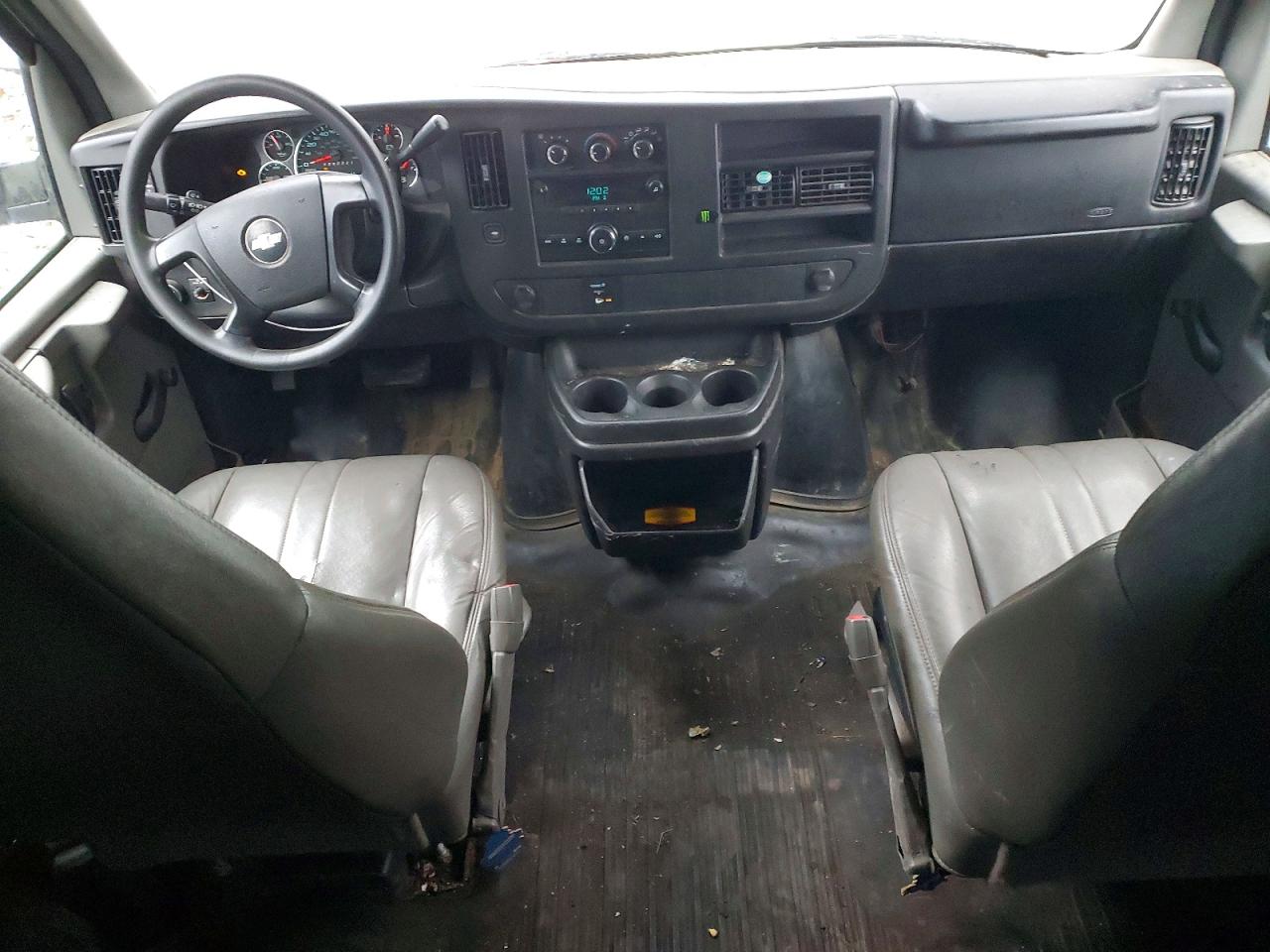 2008 CHEV EXPRESS
