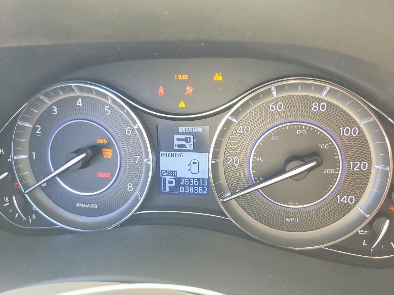 2012 INFINITI QX56 BASE