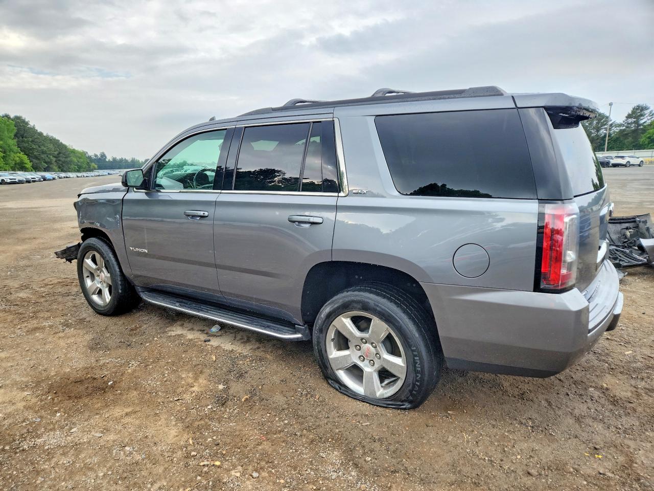 2019 GMC YUKON