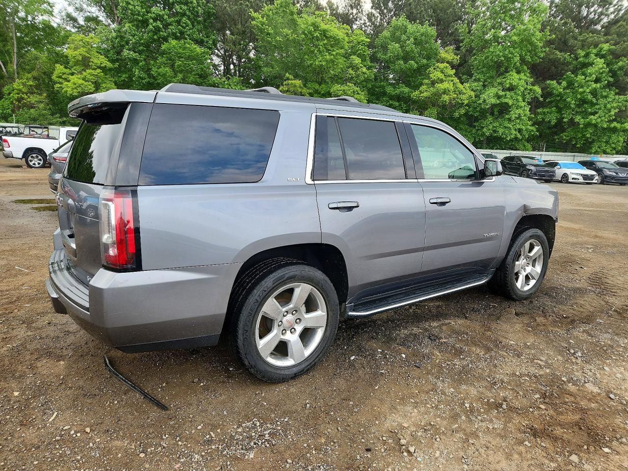 2019 GMC YUKON