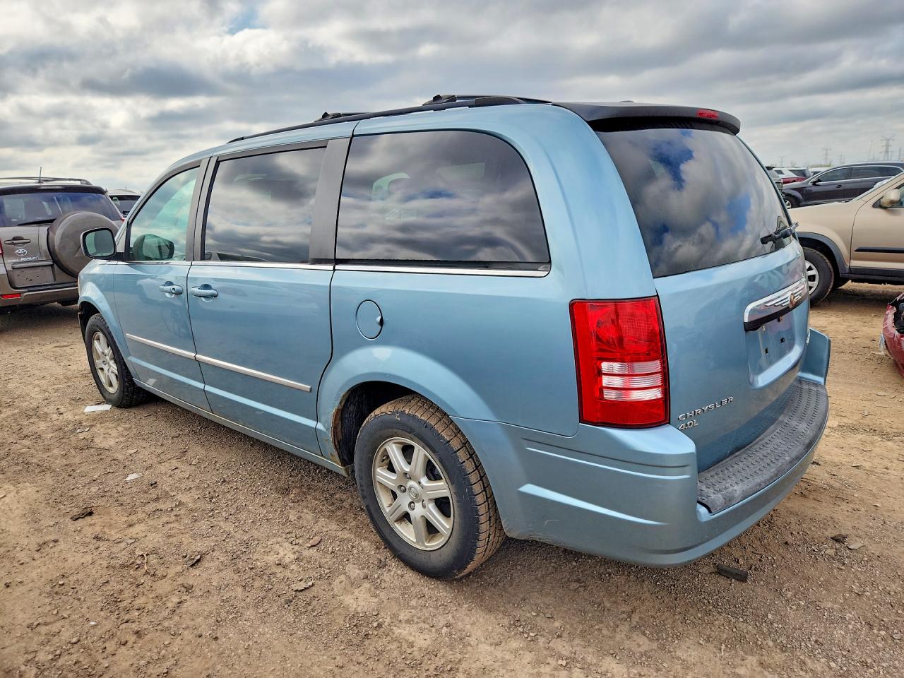 2010 CHRYSLER MINIVAN