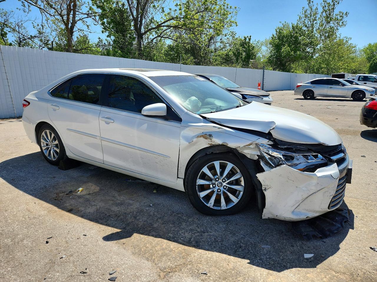 2015 TOYOTA CAMRY