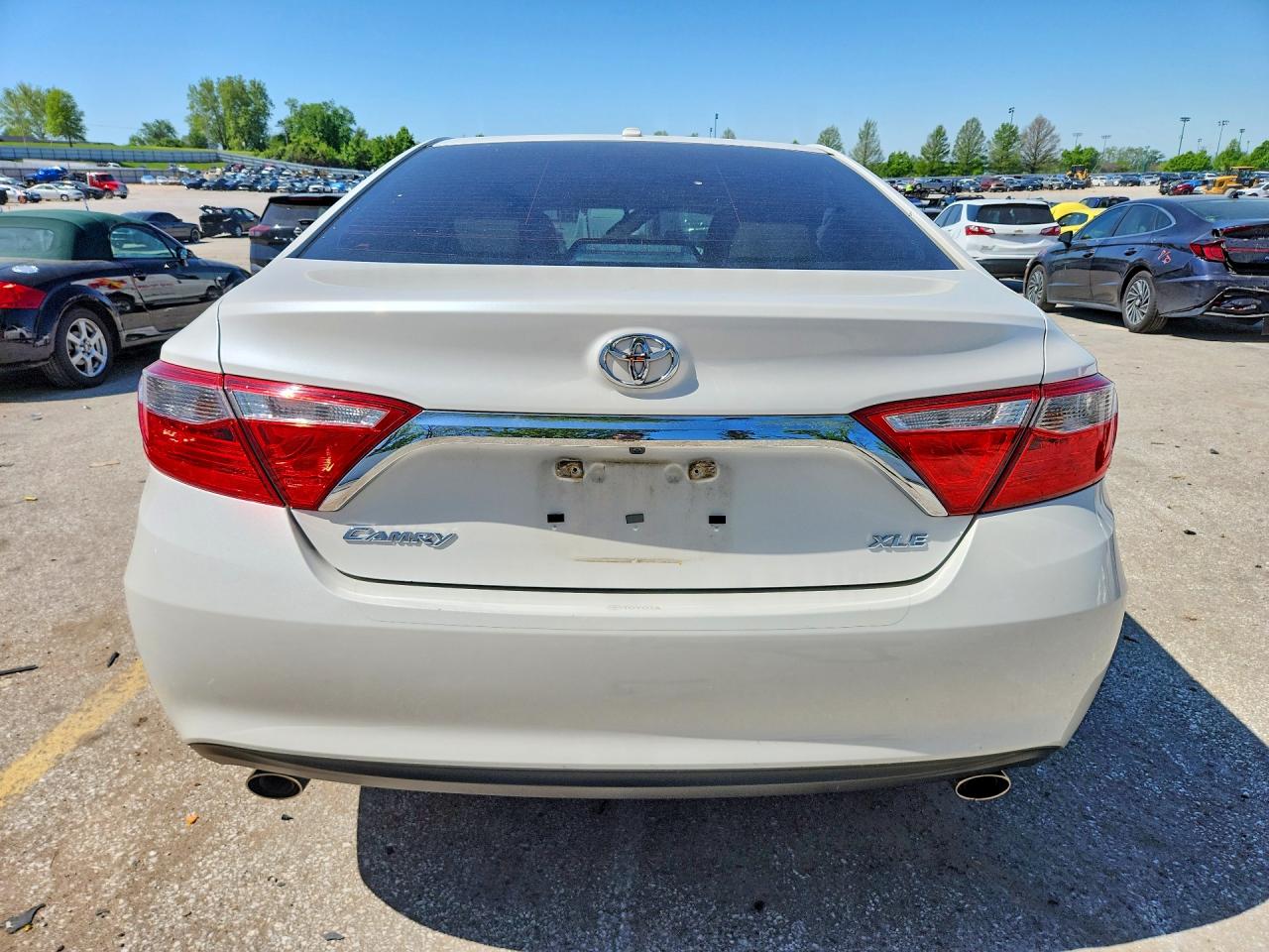 2015 TOYOTA CAMRY