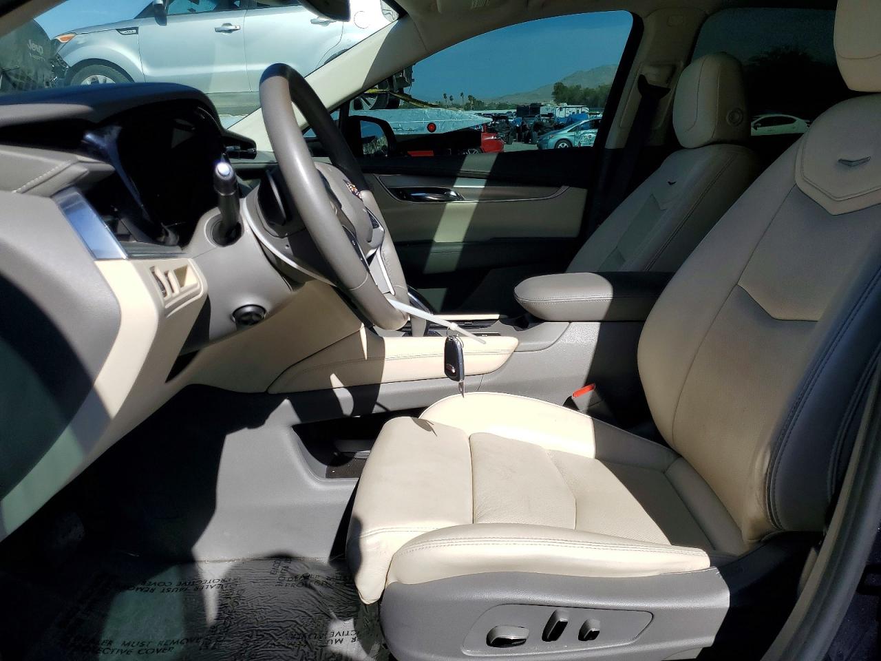 2017 CADILLAC XT5