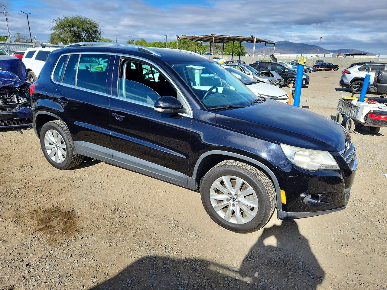 2009 VOLKSWAGEN TIGUAN