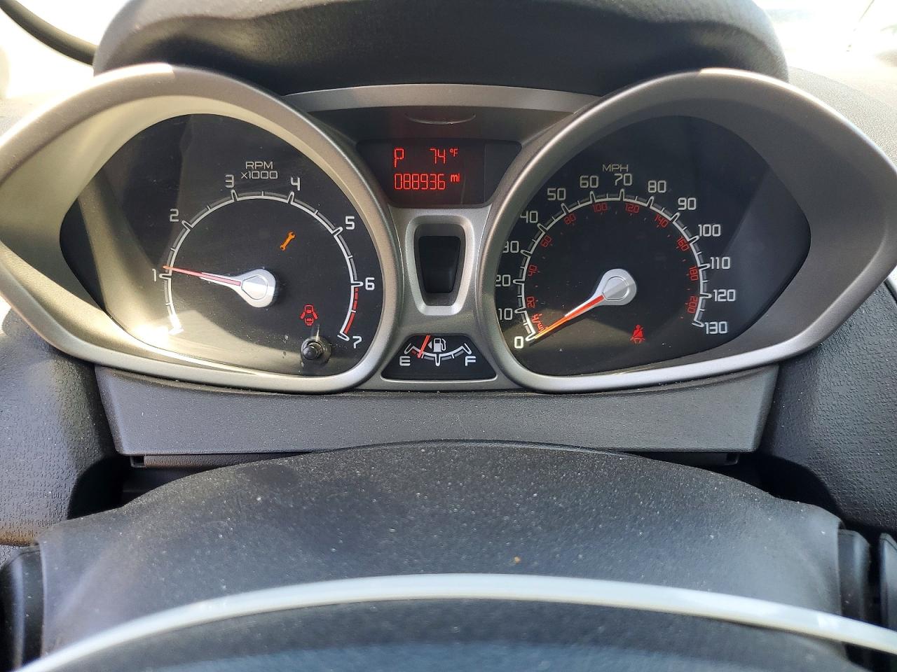 2011 FORD FIESTA