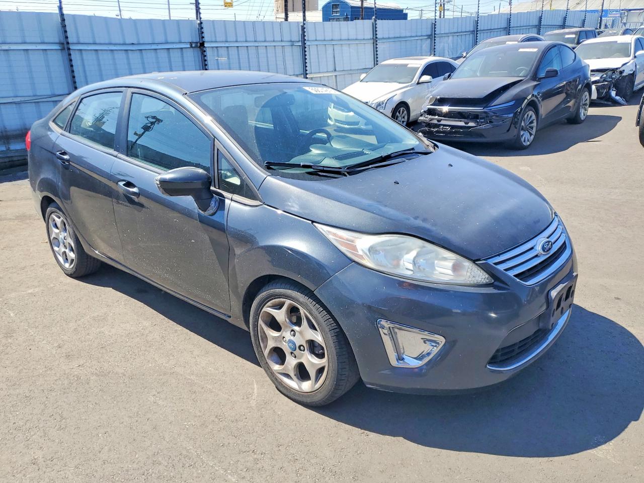 2011 FORD FIESTA