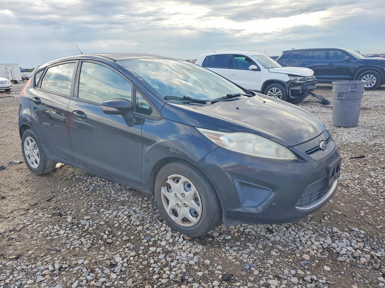 2013 FORD FIESTA
