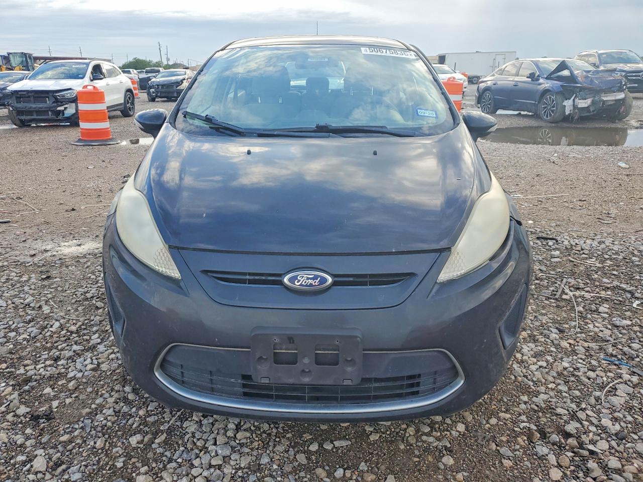 2013 FORD FIESTA