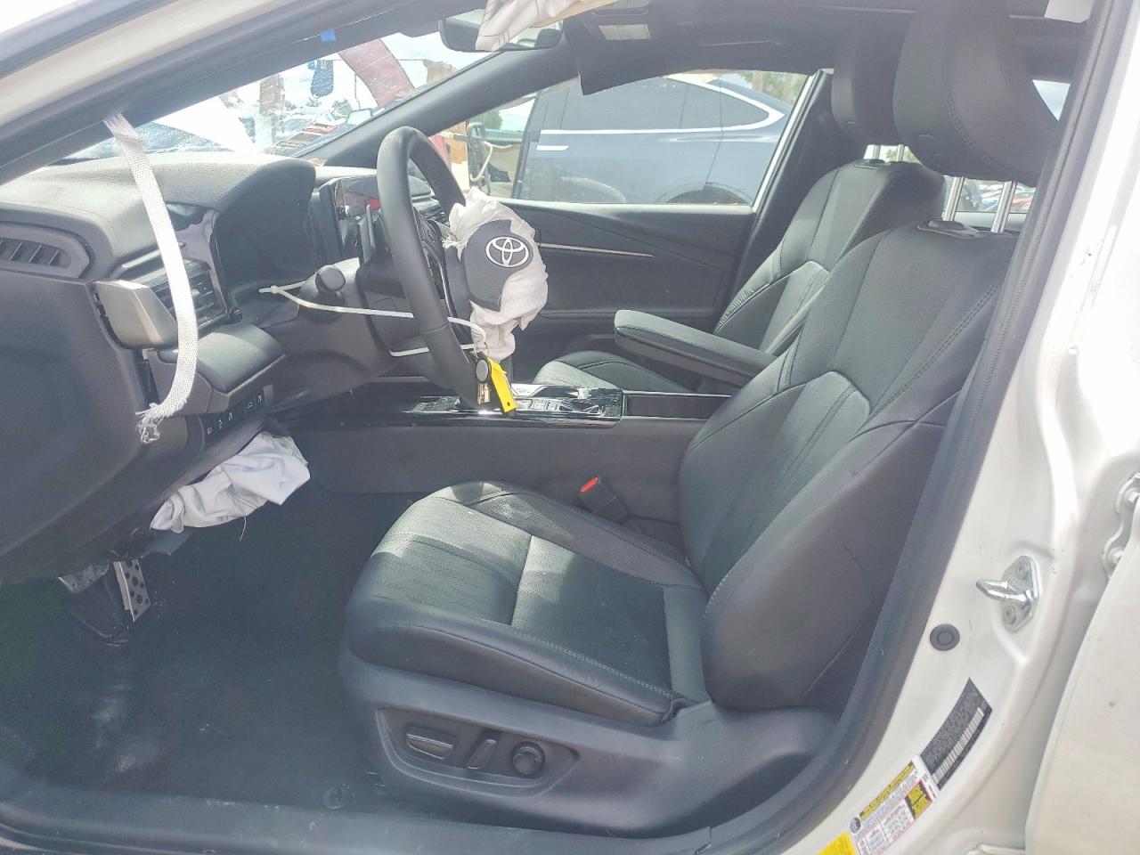2025 TOYOTA CAMRY