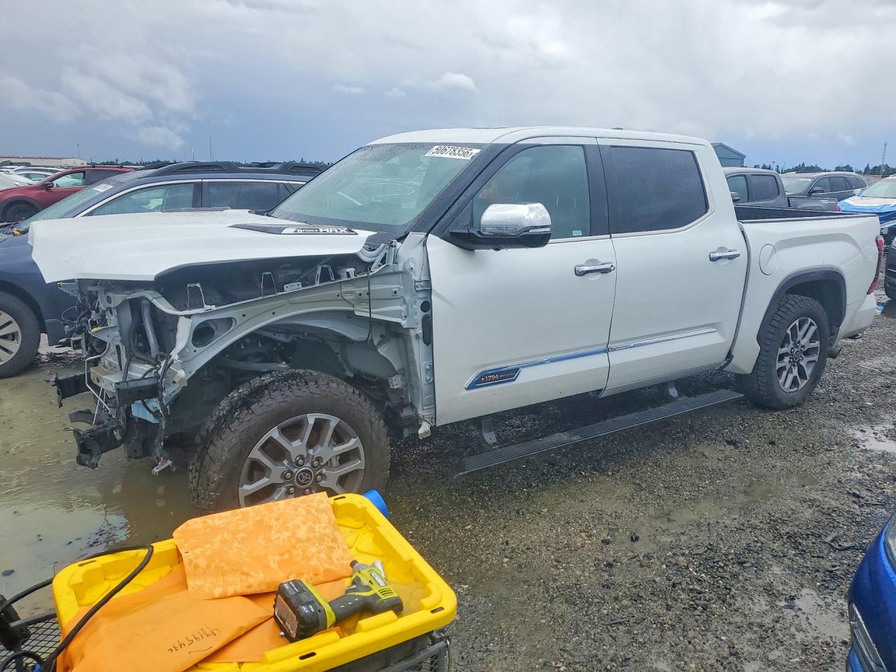 2022 TOYOTA TUNDRA