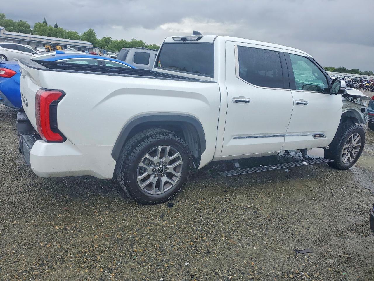 2022 TOYOTA TUNDRA