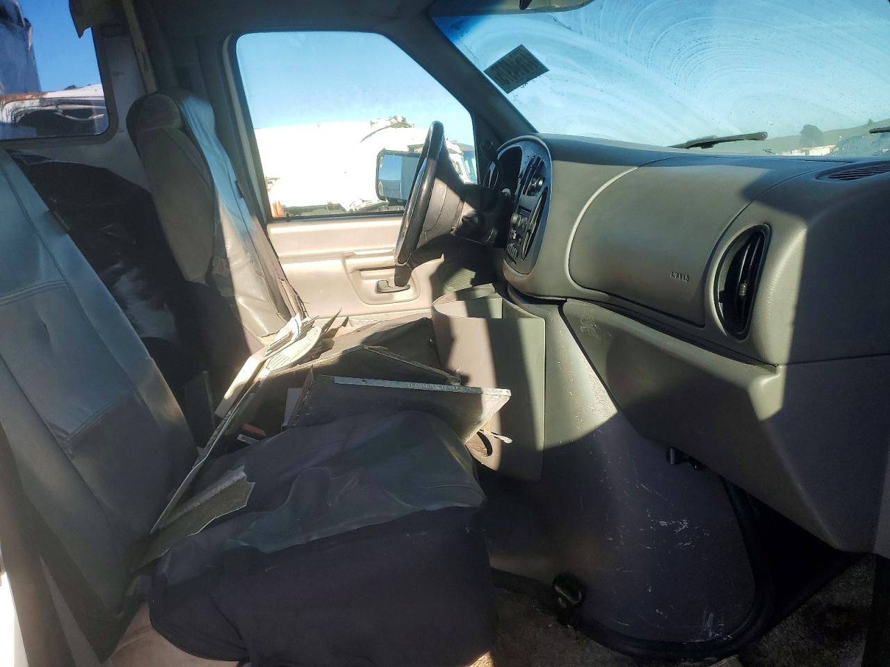 1999 ITASCO ECONOLINE