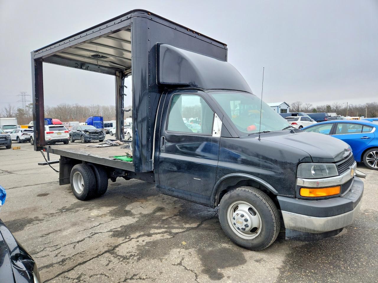 2023 CHEVROLET EXPRESS