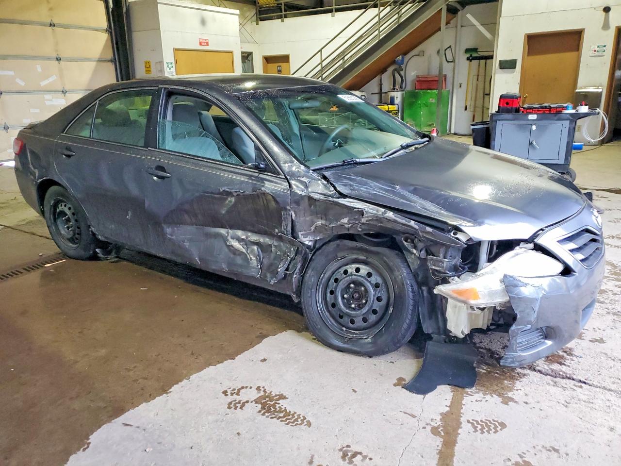 2011 TOYOTA CAMRY