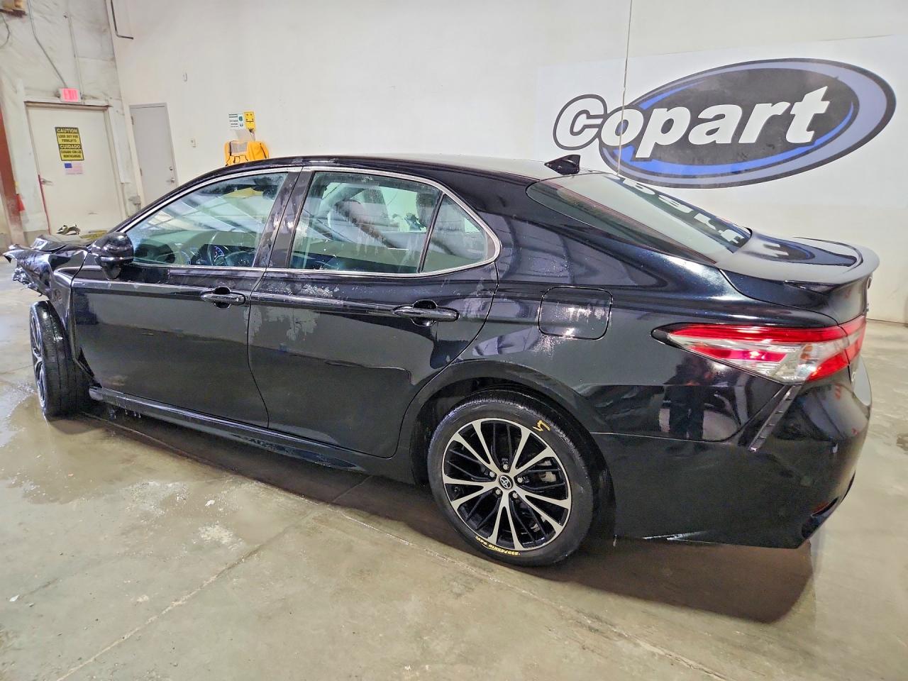 2019 TOYOTA CAMRY