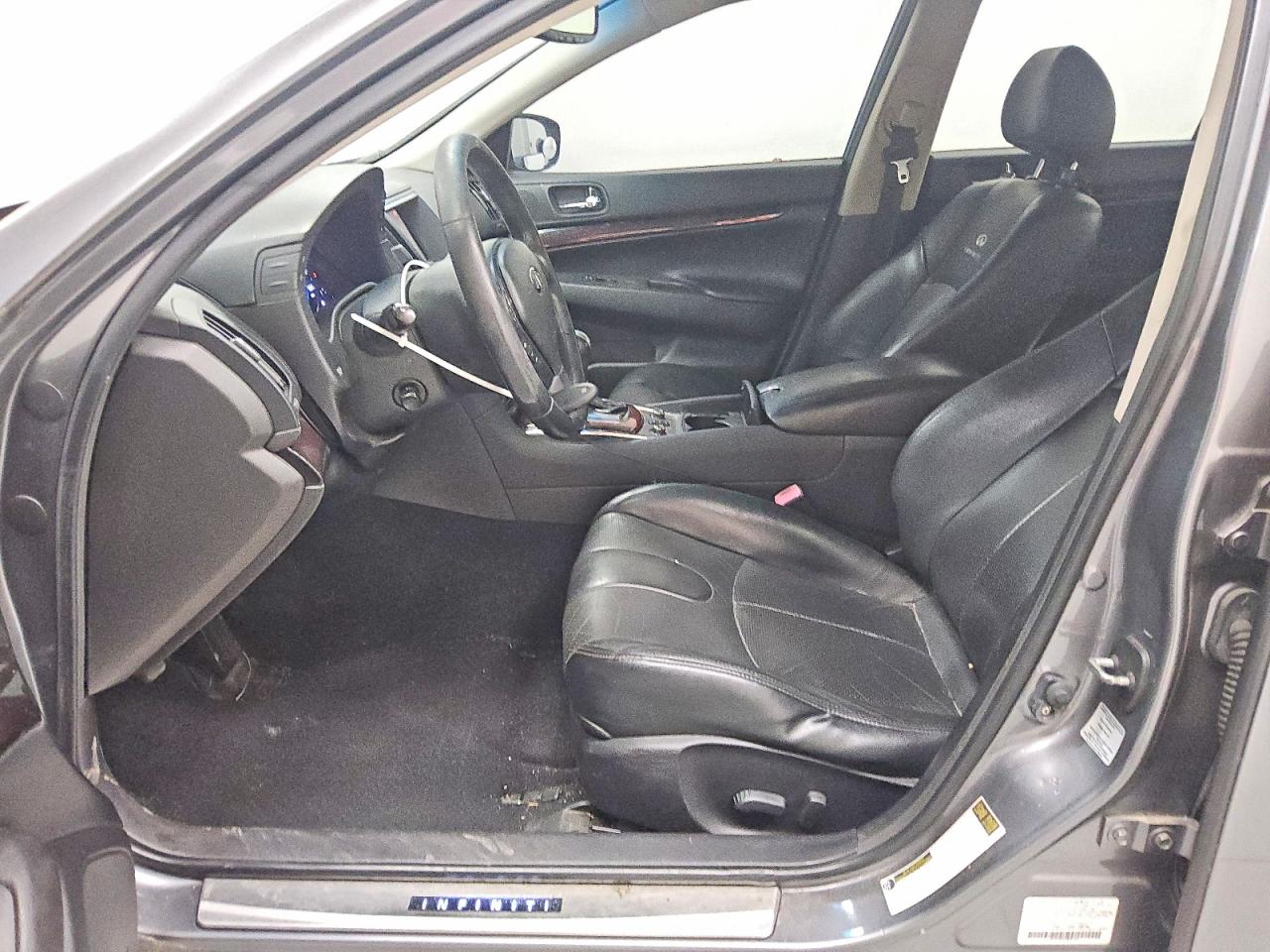 2012 INFINITI G37