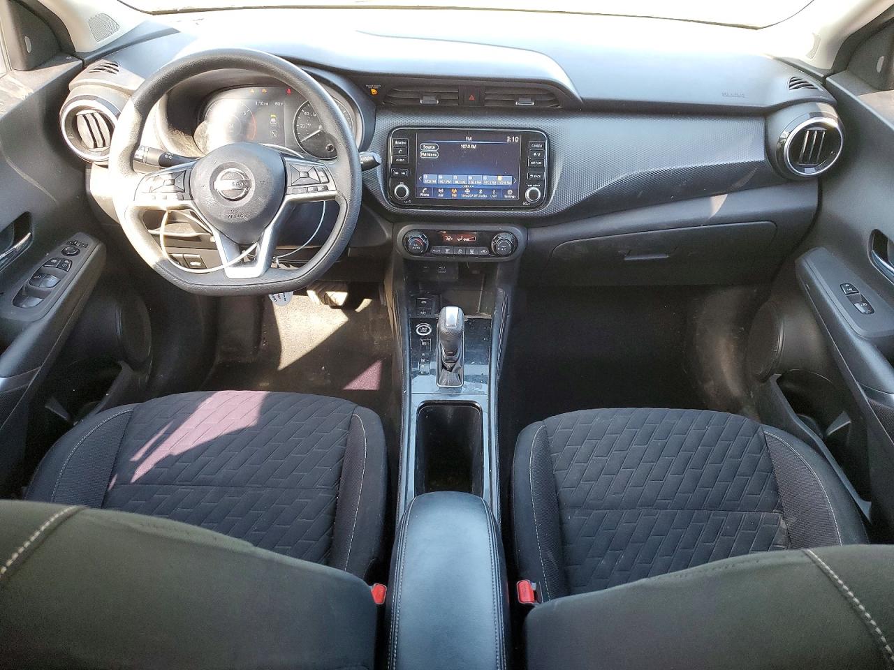2021 NISSAN KICKS