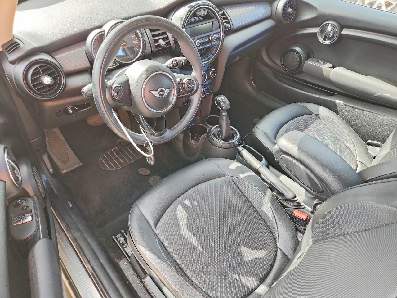 2016 MINI COOPER