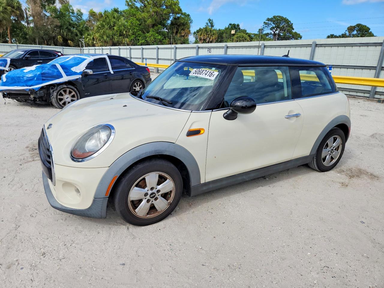 2016 MINI COOPER
