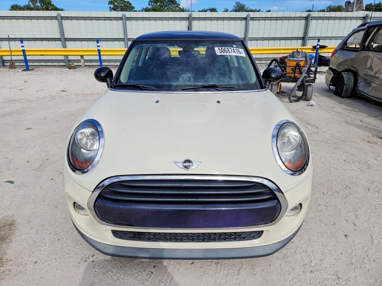 2016 MINI COOPER
