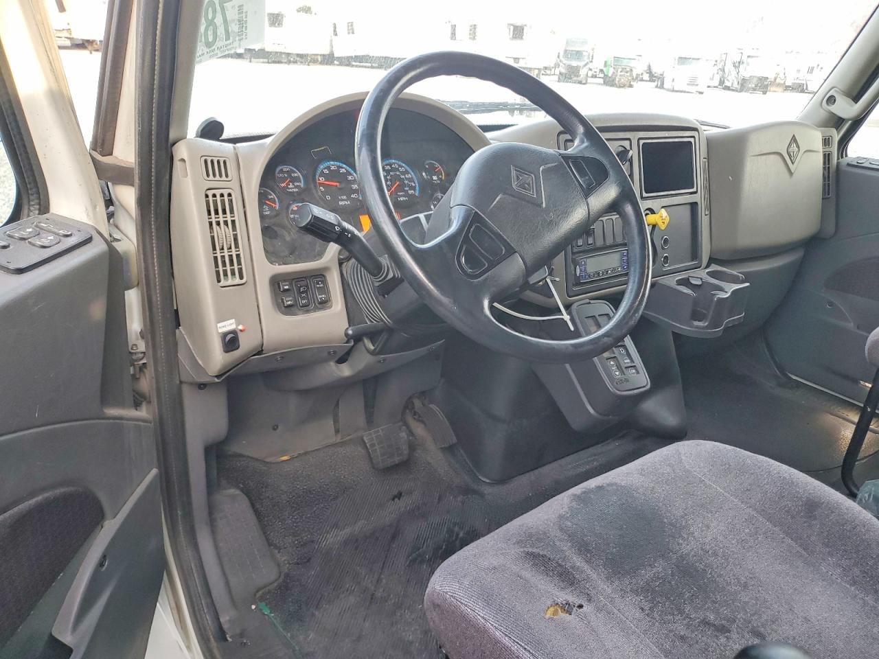 2019 INTERNATIONAL 4000 SERIE