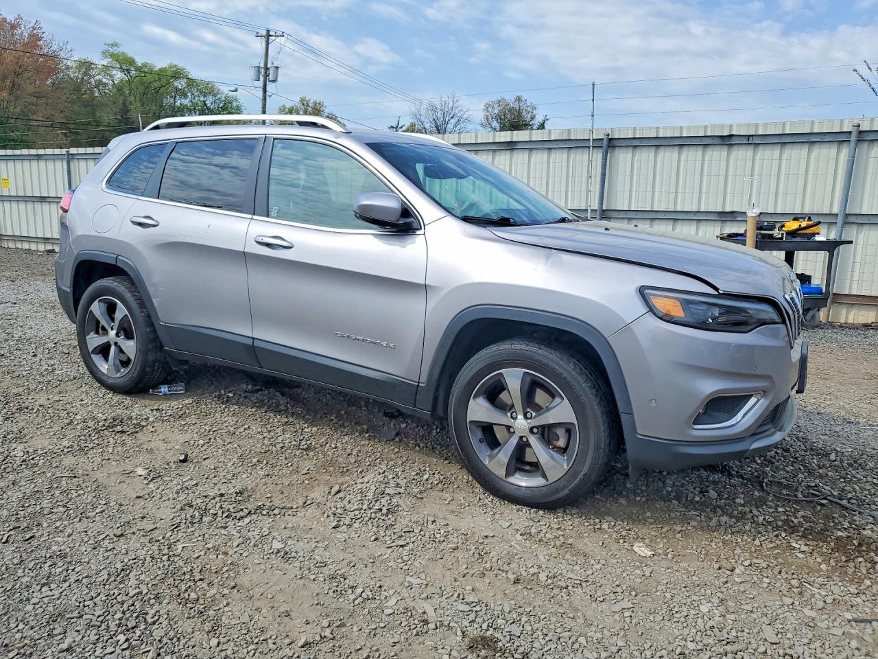 2019 JEEP CHEROKEE