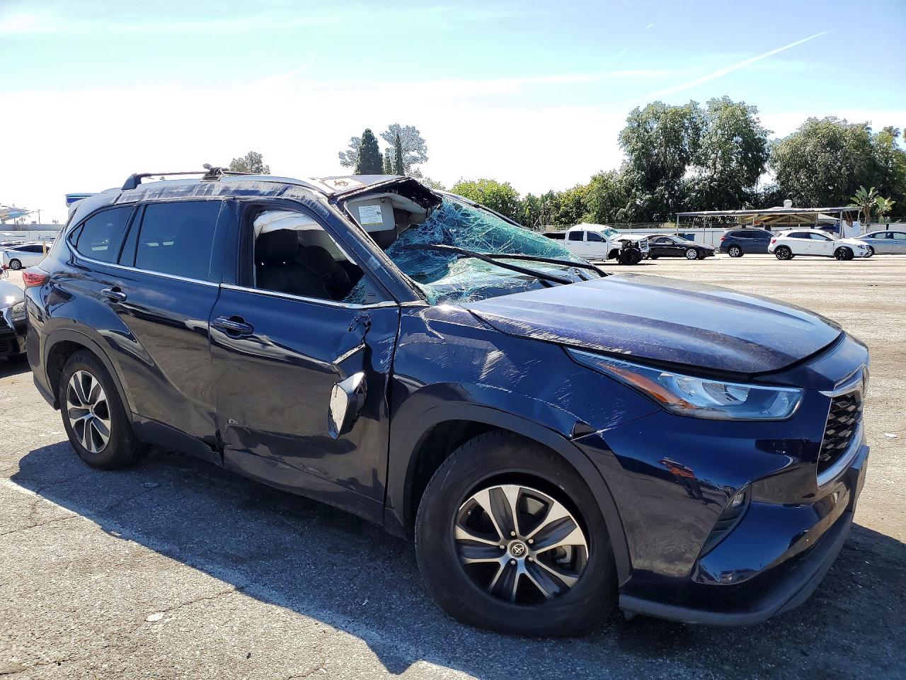 2020 TOYOTA HIGHLANDER