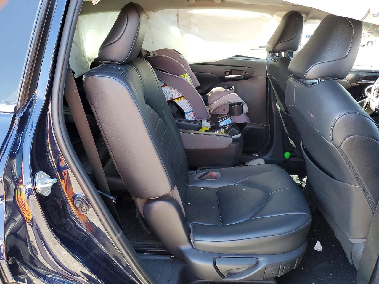 2020 TOYOTA HIGHLANDER